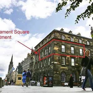 Apartment Parliament Sq 12 Royal Mile, Edinburgh